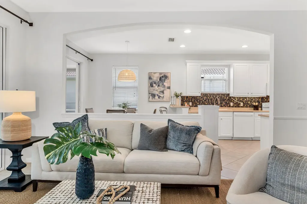 14088 Mirror Court Naples FL 34114