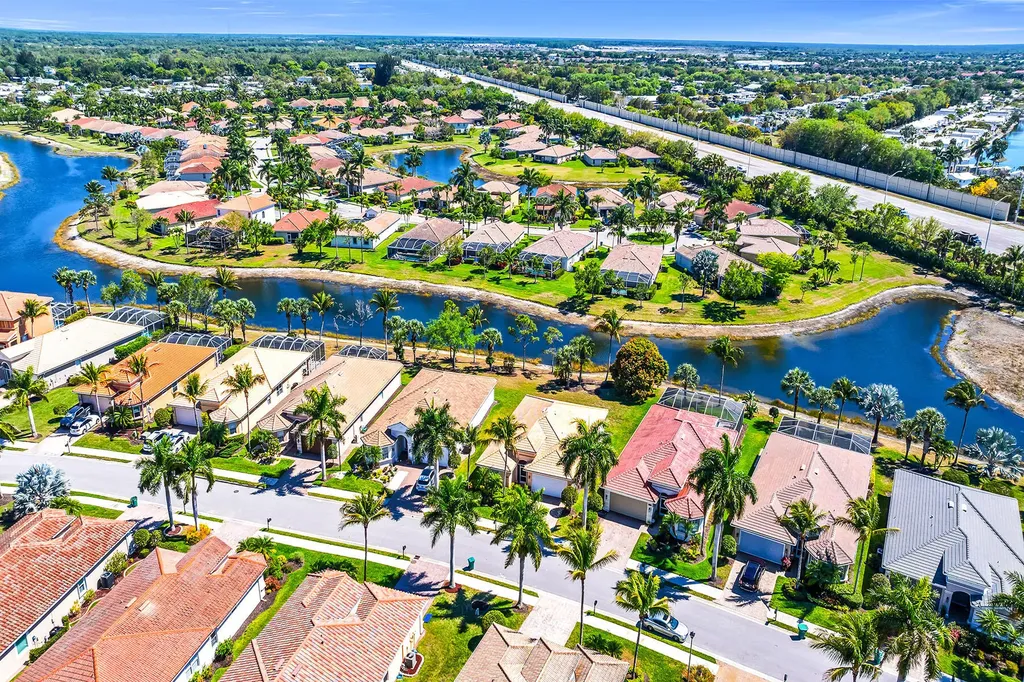 14088 Mirror Court Naples FL 34114