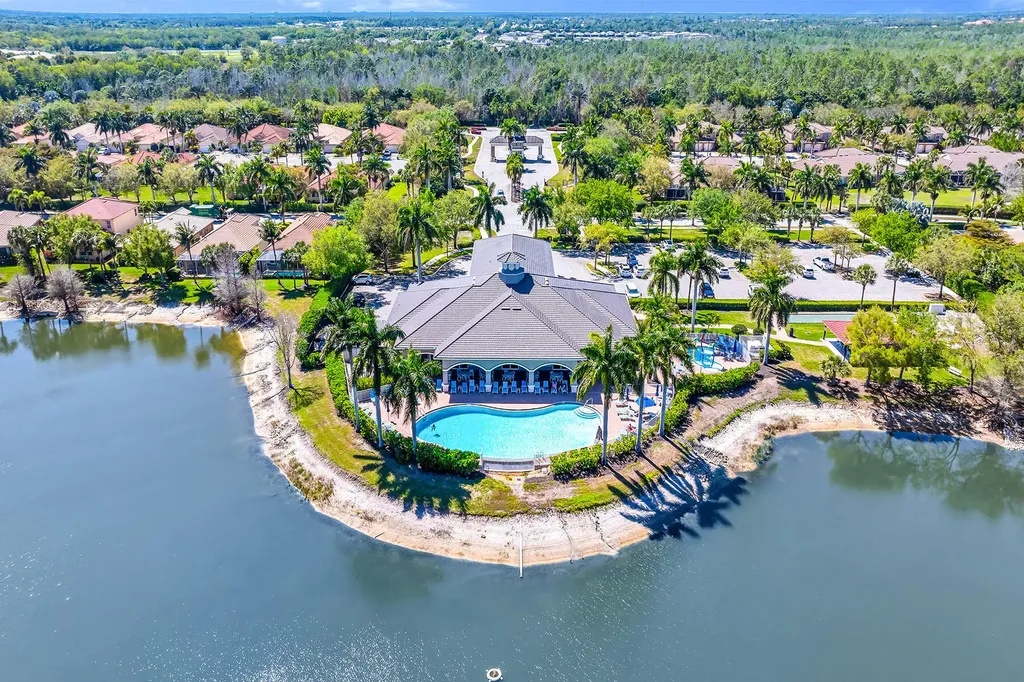 14088 Mirror Court Naples FL 34114