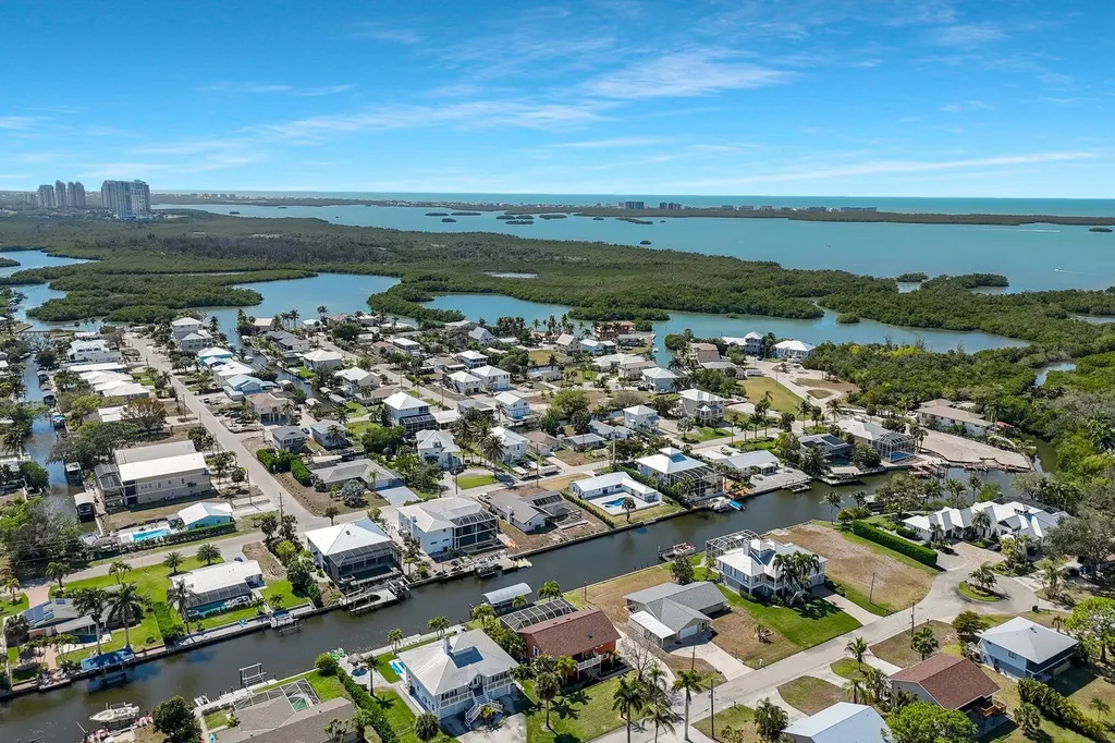 4741 Pembrooke Lane Bonita Springs FL 34134