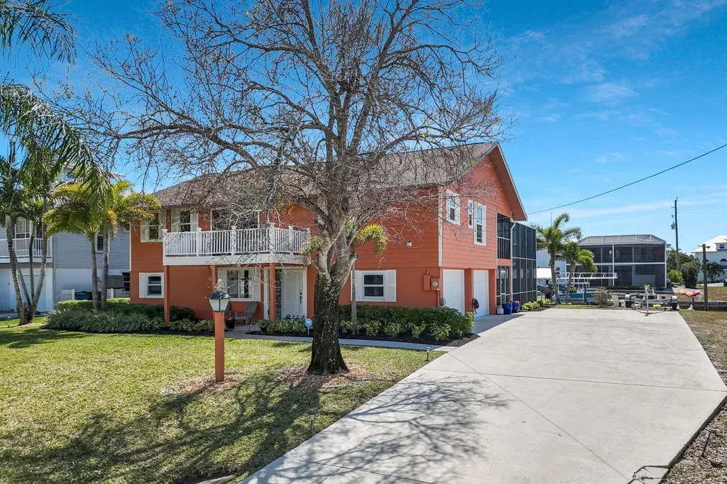 4741 Pembrooke Lane Bonita Springs FL 34134