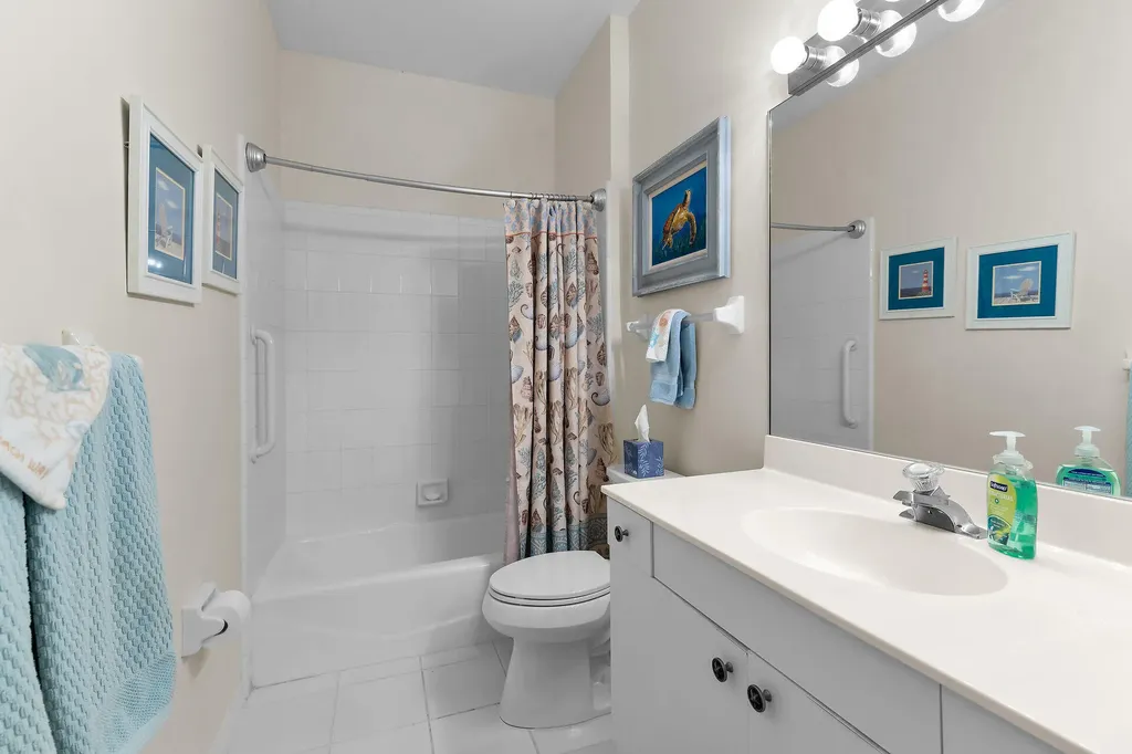 128 Livermore Lane Naples FL 34119