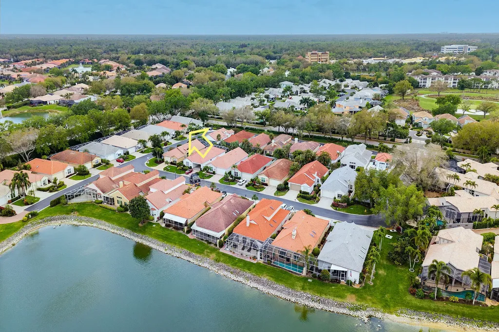 128 Livermore Lane Naples FL 34119