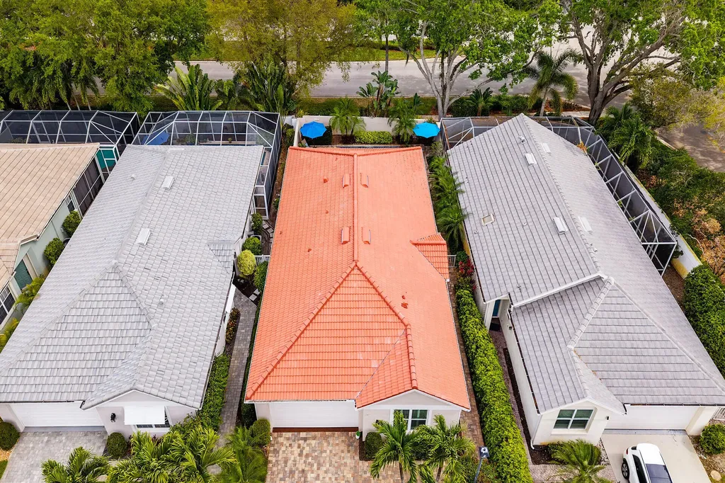 128 Livermore Lane Naples FL 34119