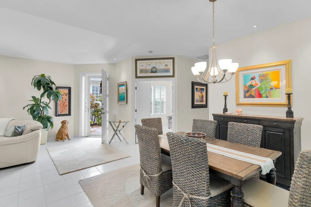 128 Livermore Lane Naples FL 34119