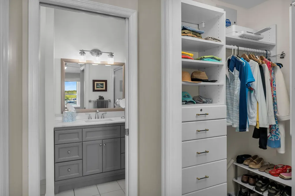 194 Newport Drive Naples FL 34114