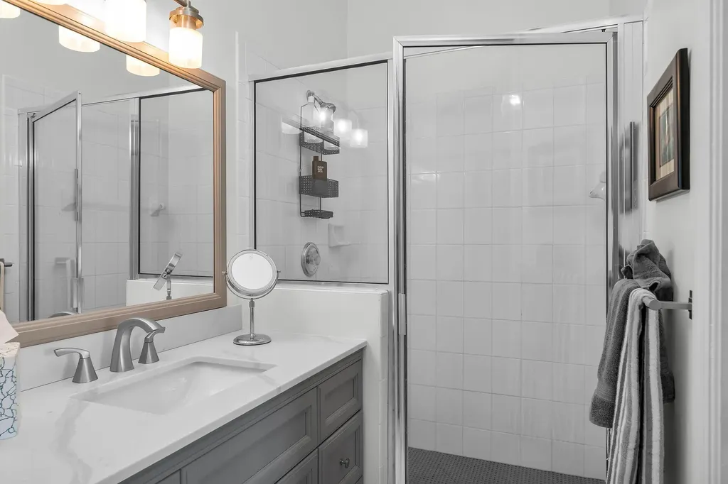 194 Newport Drive Naples FL 34114