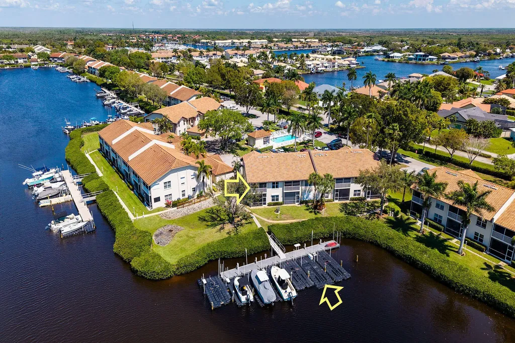 194 Newport Drive Naples FL 34114