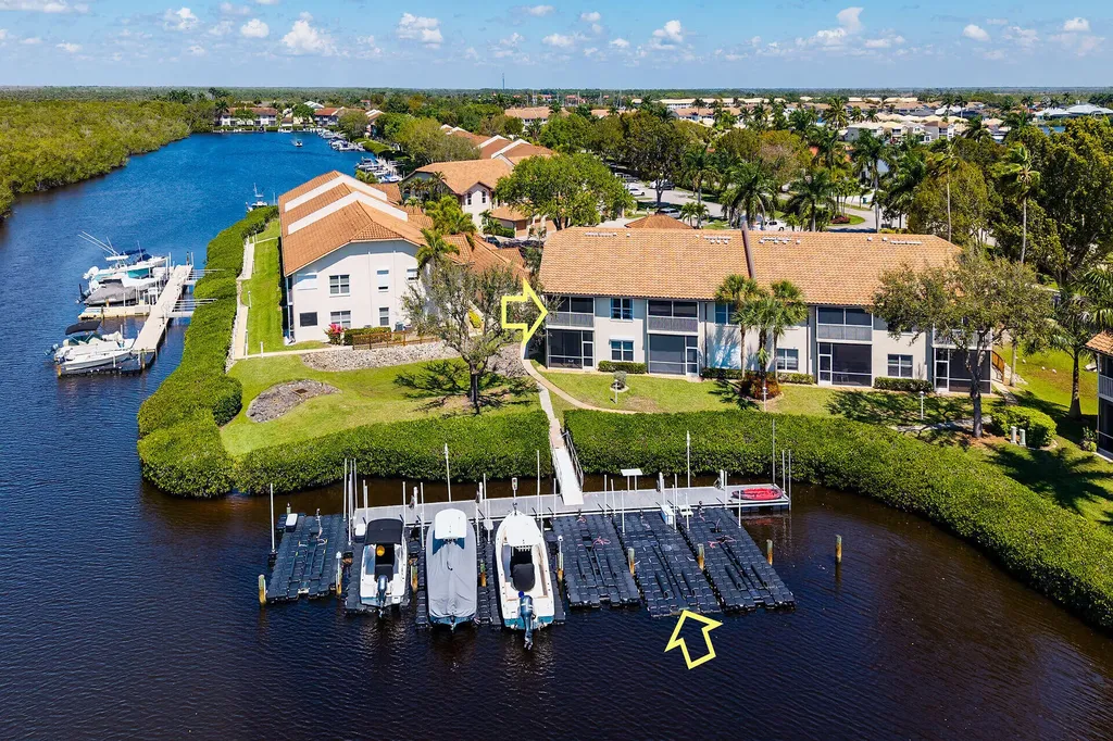 194 Newport Drive Naples FL 34114