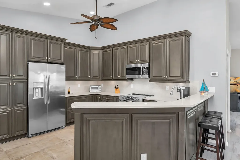 194 Newport Drive Naples FL 34114