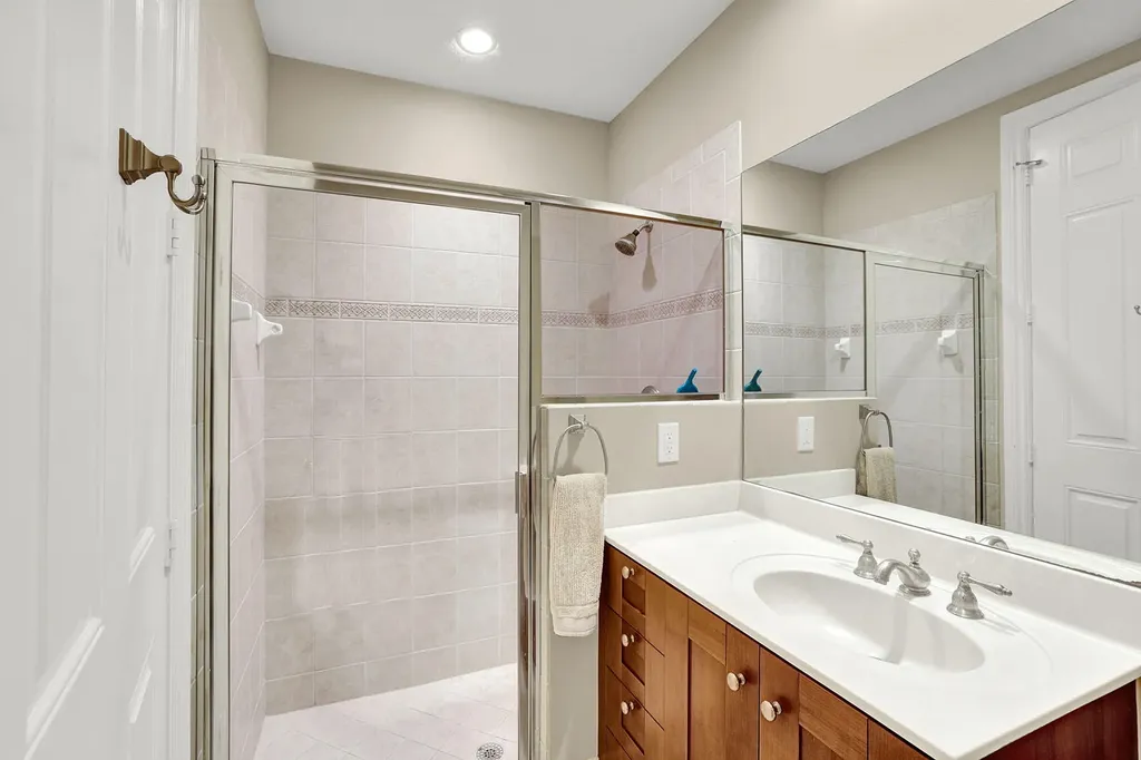9234 Tesoro Naples FL 34114