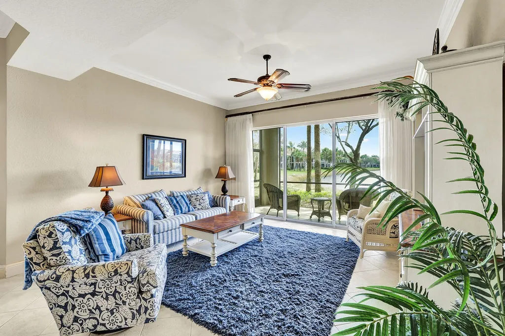 9234 Tesoro Naples FL 34114