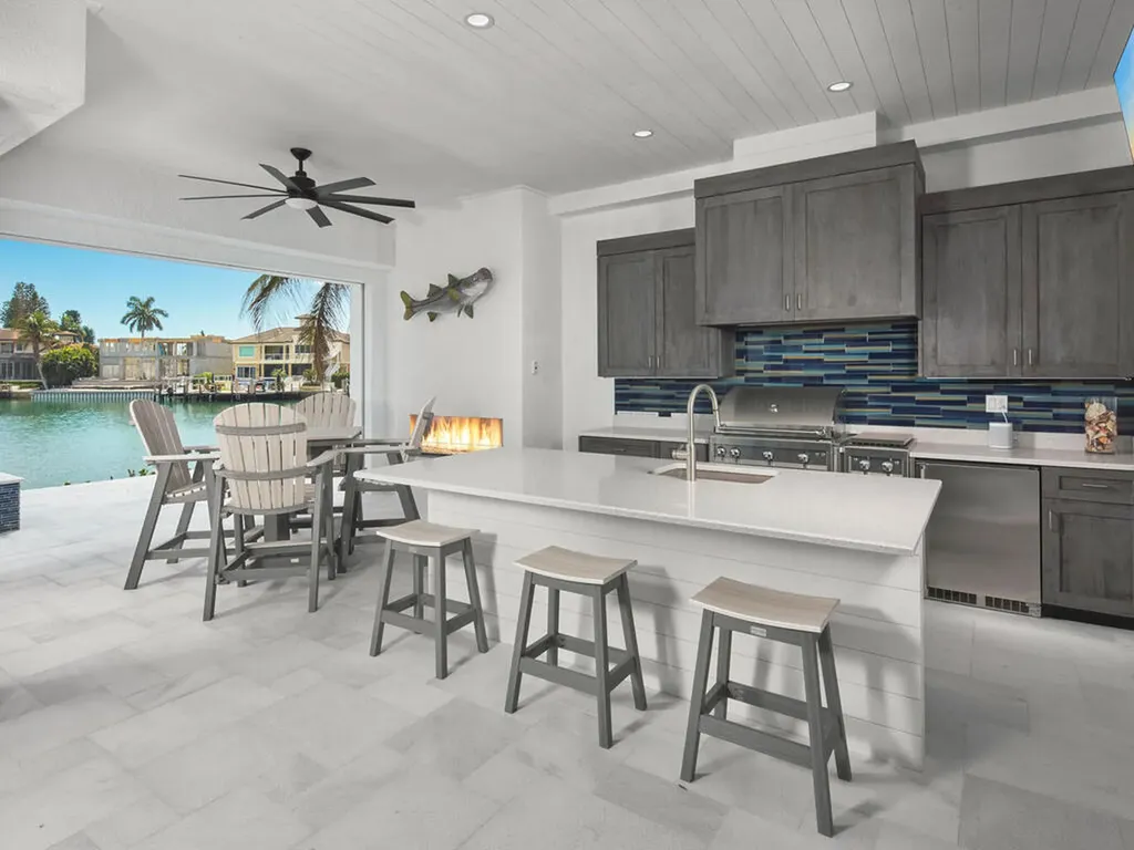 999 Spruce Court Marco Island FL 34145