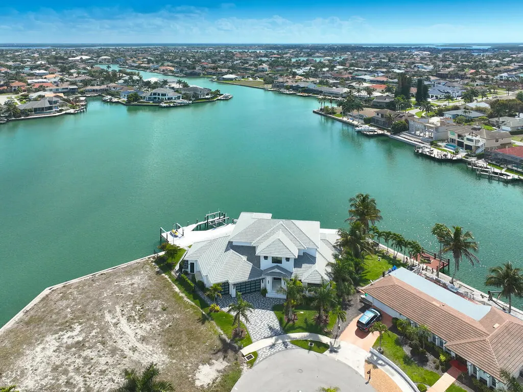 999 Spruce Court Marco Island FL 34145