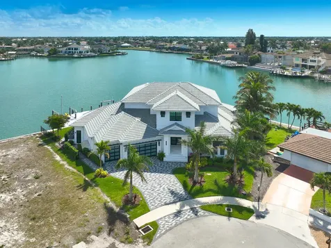999 Spruce Court Marco Island FL 34145