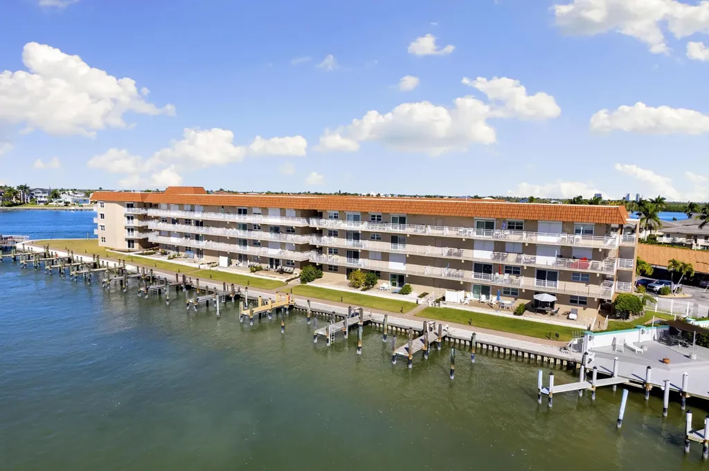 1206 Edington Place Marco Island FL 34145