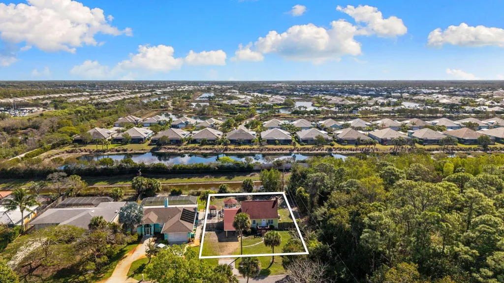 91 Constitution Drive Naples FL 34112