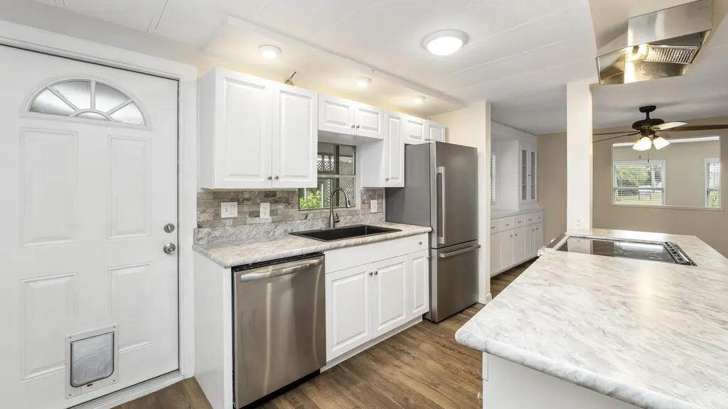 851 Manatee Road Naples FL 34114