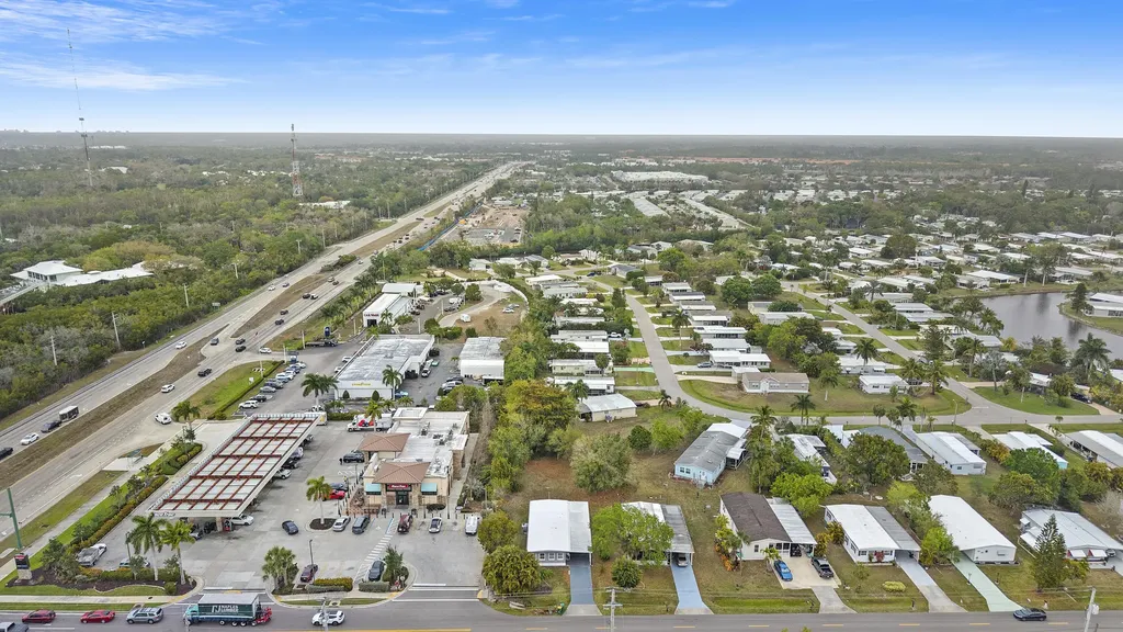 851 Manatee Road Naples FL 34114
