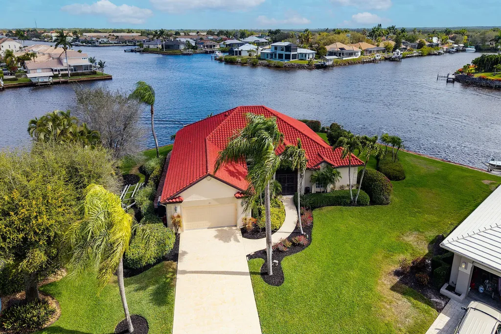 101 Morning Star Cay Naples FL 34114