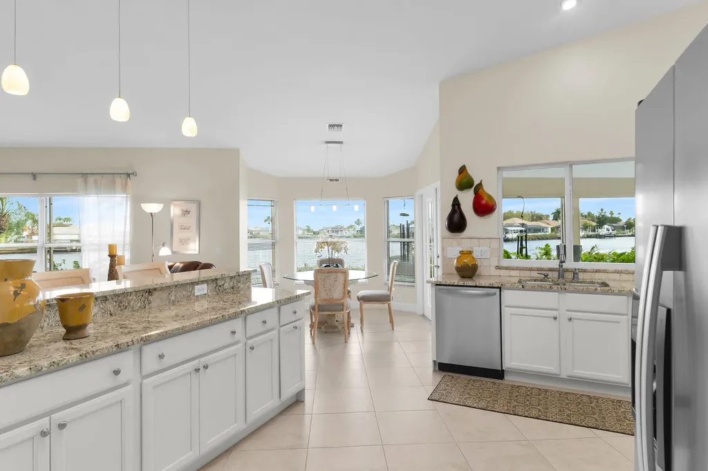 101 Morning Star Cay Naples FL 34114