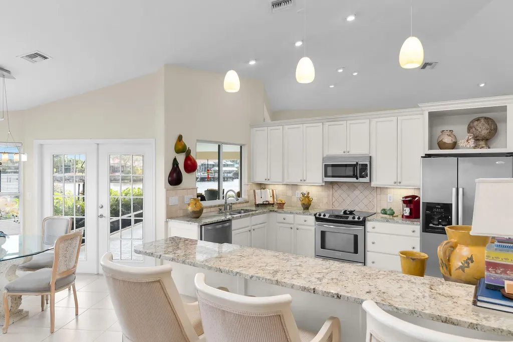 101 Morning Star Cay Naples FL 34114