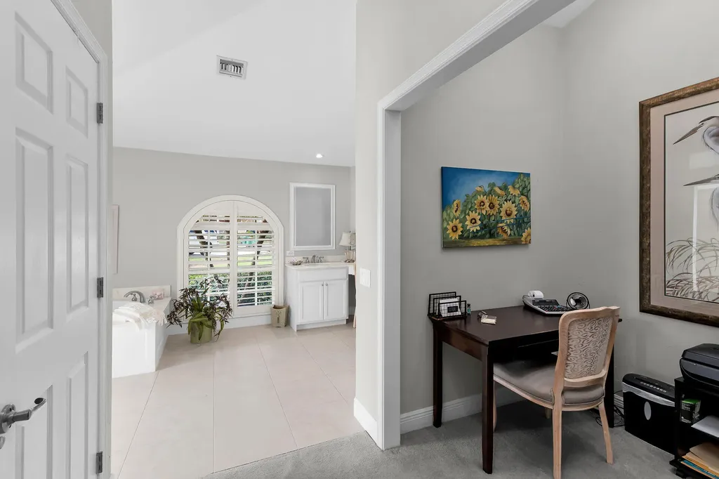 101 Morning Star Cay Naples FL 34114