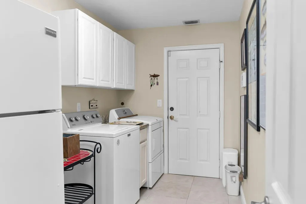 101 Morning Star Cay Naples FL 34114