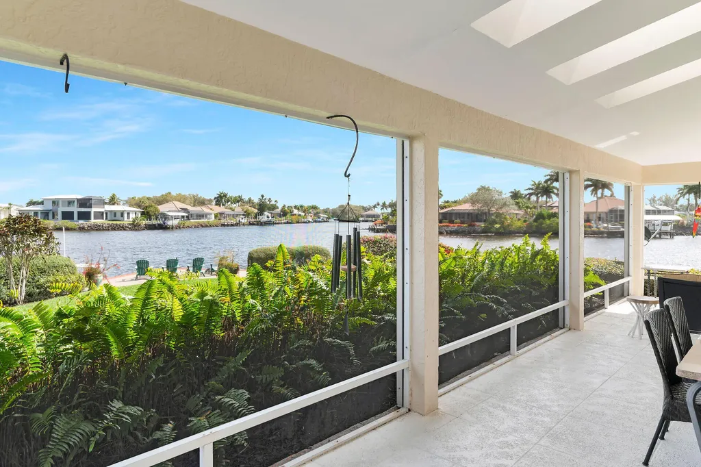 101 Morning Star Cay Naples FL 34114