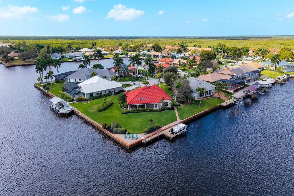 101 Morning Star Cay Naples FL 34114