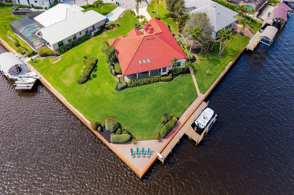 101 Morning Star Cay Naples FL 34114