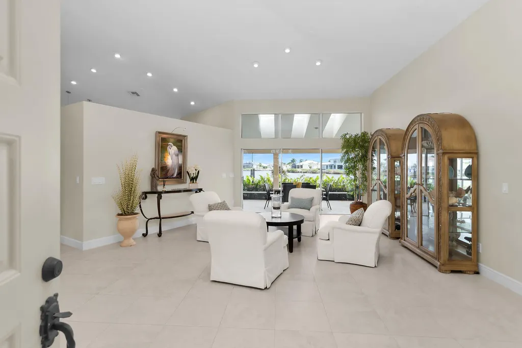 101 Morning Star Cay Naples FL 34114