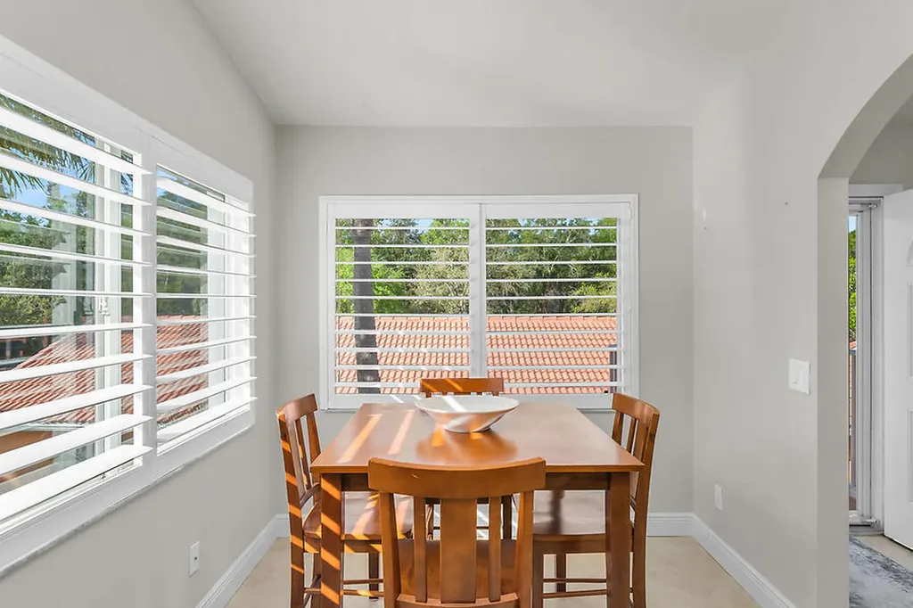 6730 Beach Resort Naples FL 34114