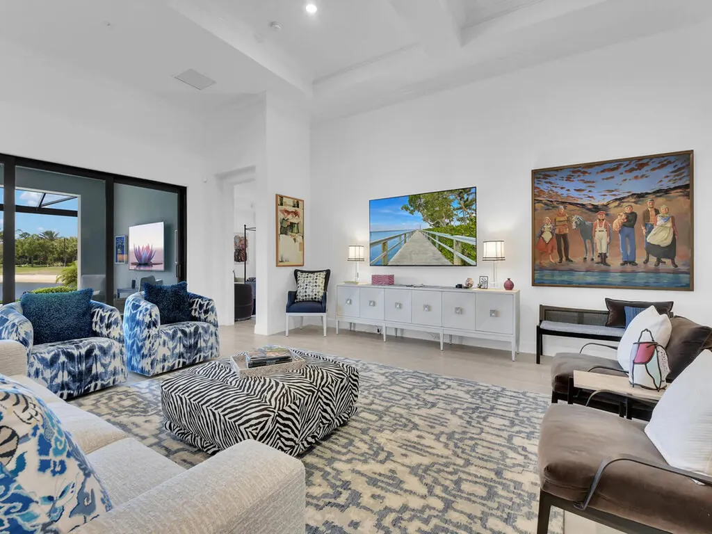 7229 Wiregrass Court Naples FL 34114