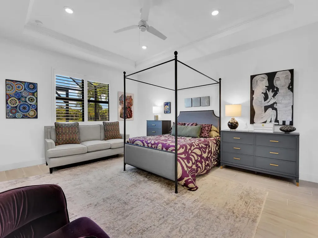 7229 Wiregrass Court Naples FL 34114