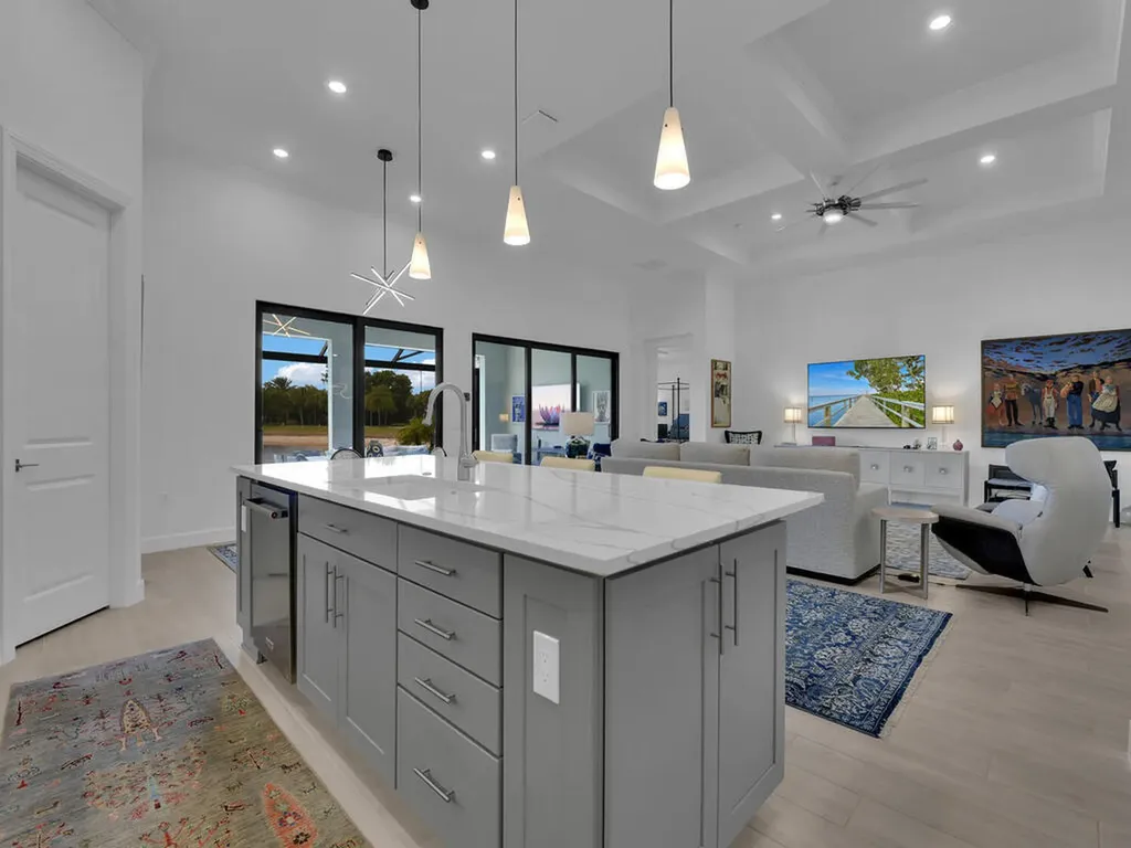 7229 Wiregrass Court Naples FL 34114