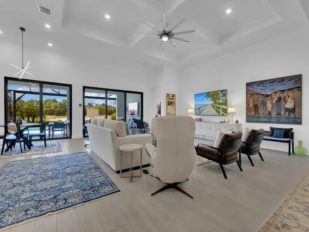 7229 Wiregrass Court Naples FL 34114