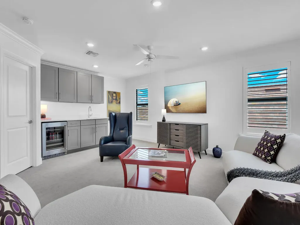 7229 Wiregrass Court Naples FL 34114