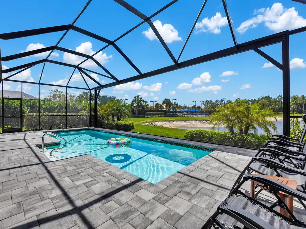 7229 Wiregrass Court Naples FL 34114