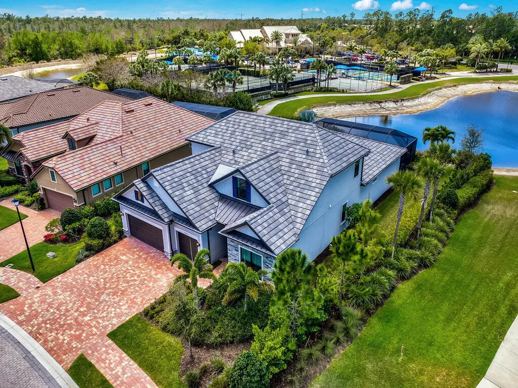 7229 Wiregrass Court Naples FL 34114