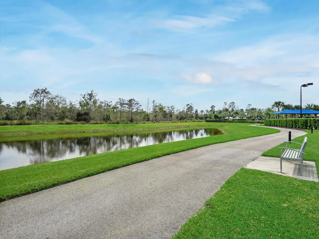 7229 Wiregrass Court Naples FL 34114