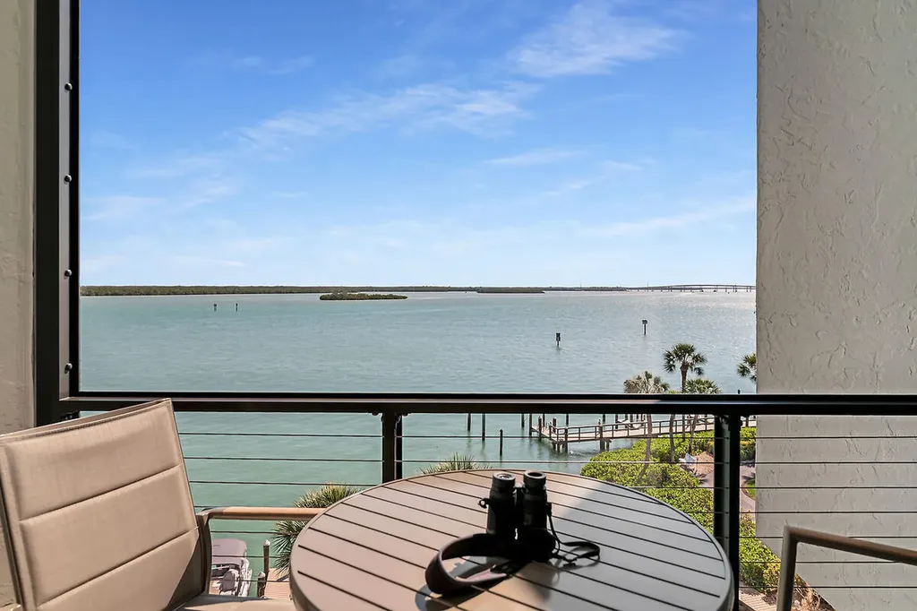 1085 Bald Eagle Drive Marco Island FL 34145