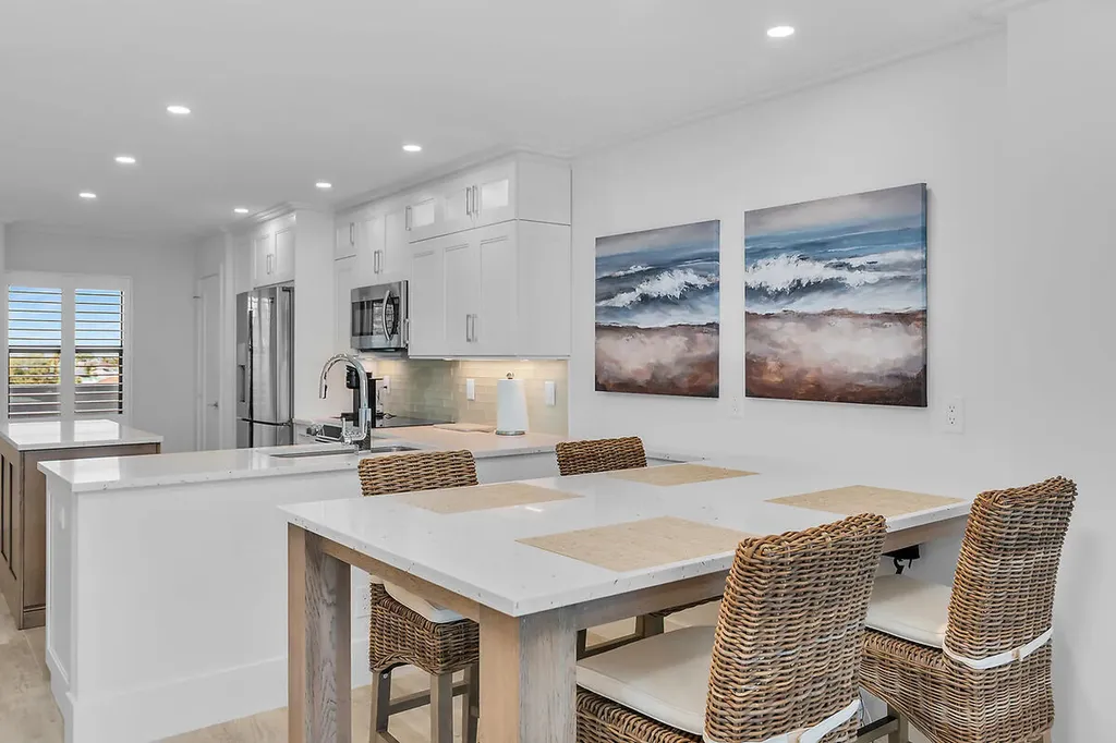 1085 Bald Eagle Drive Marco Island FL 34145