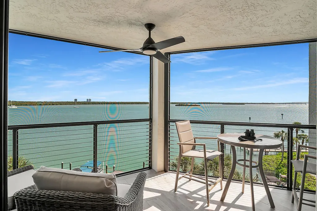 1085 Bald Eagle Drive Marco Island FL 34145