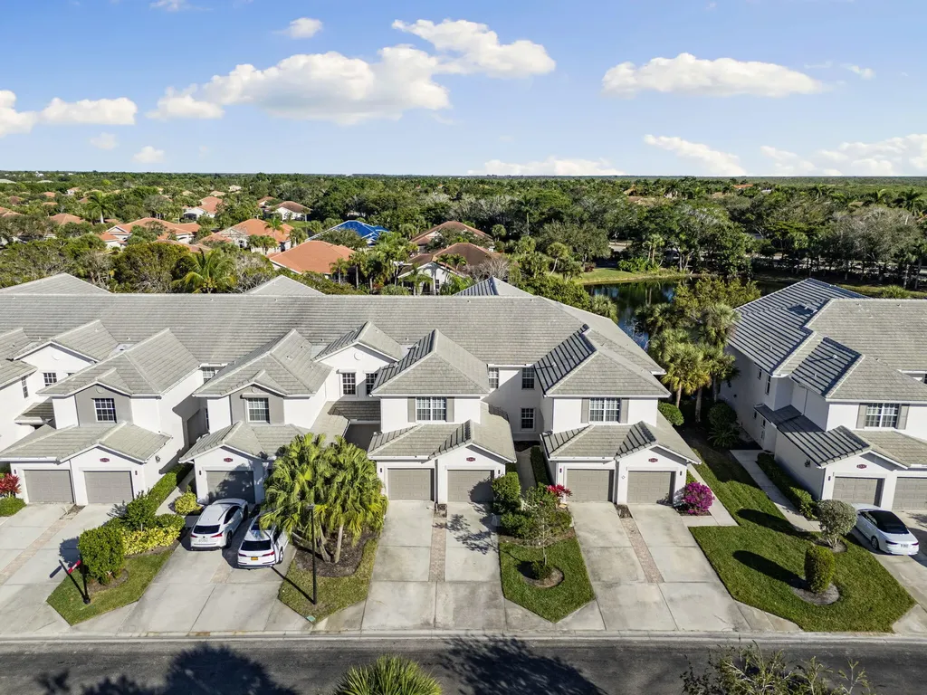 8340 Whisper Trace Way Naples FL 34114