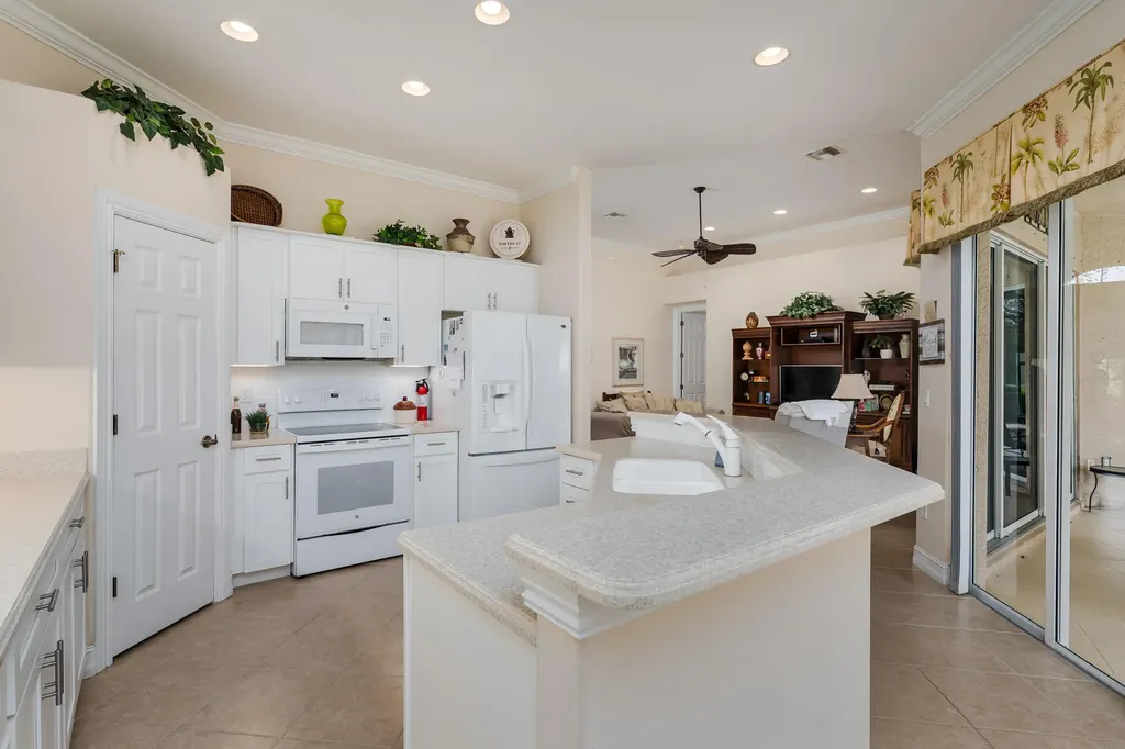 6845 Bent Grass Drive Naples FL 34113