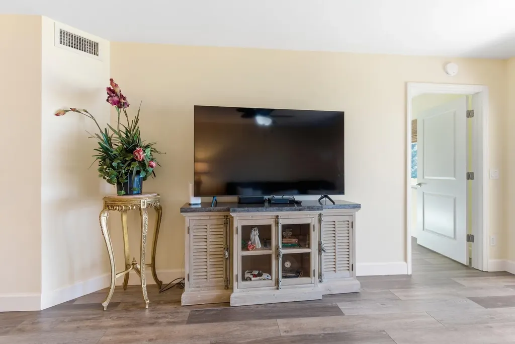 7736 Jewel Lane Naples FL 34109