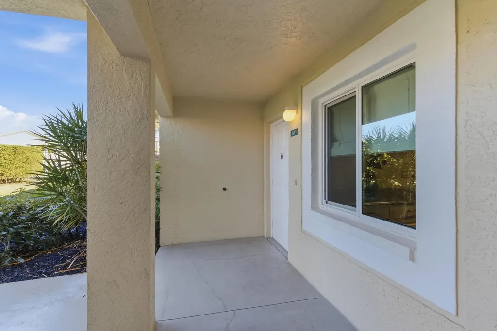 7736 Jewel Lane Naples FL 34109