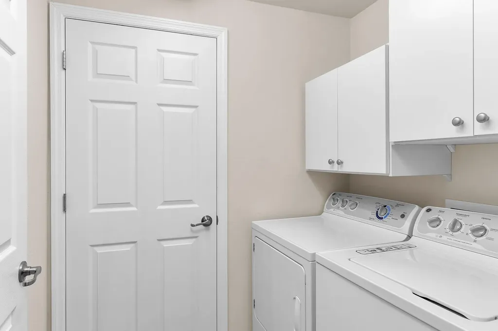 3169 Aviamar Circle Naples FL 34114