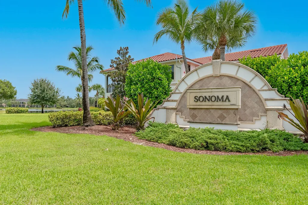 3169 Aviamar Circle Naples FL 34114